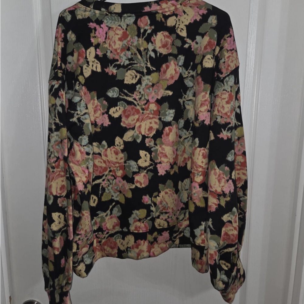 Loft Women’s Black Floral Sweatshirt NWT Sz XXL. D-1101 - Picture 2 of 4